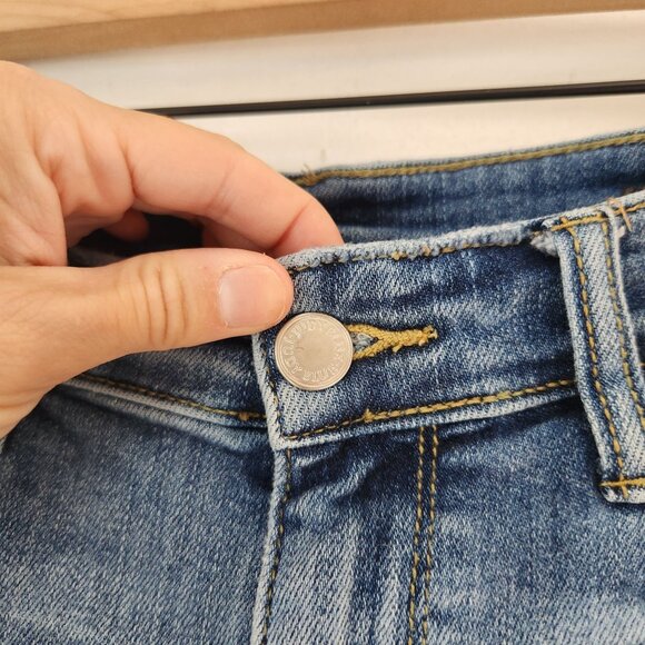 Judy Blue Wide Leg Distressed Jeans Medium Wash Denim Boyrfriend Relaxed 30 - Picture 6 of 11